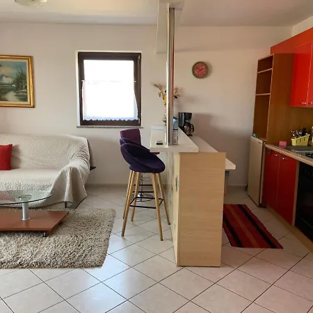 Apartment Mimi With Sea View Διαμέρισμα *