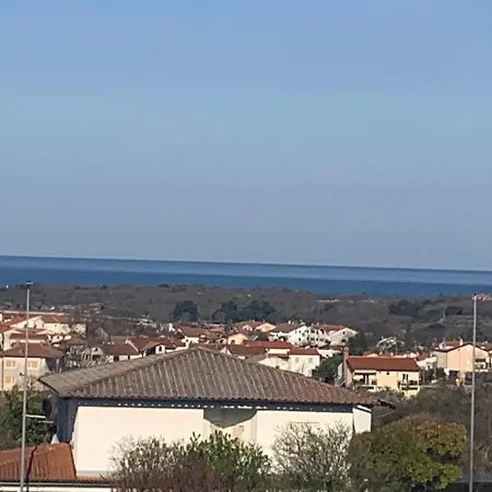 Apartment Mimi With Sea View Διαμέρισμα Πόρετς