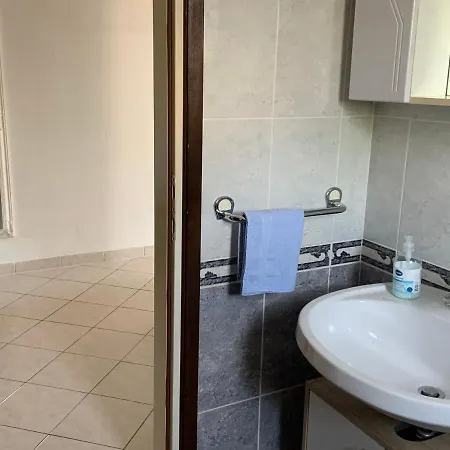 Apartment Mimi With Sea View Πόρετς