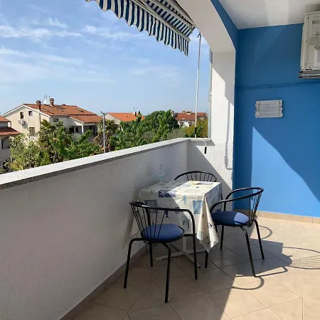 Apartment Mimi With Sea View Διαμέρισμα Πόρετς