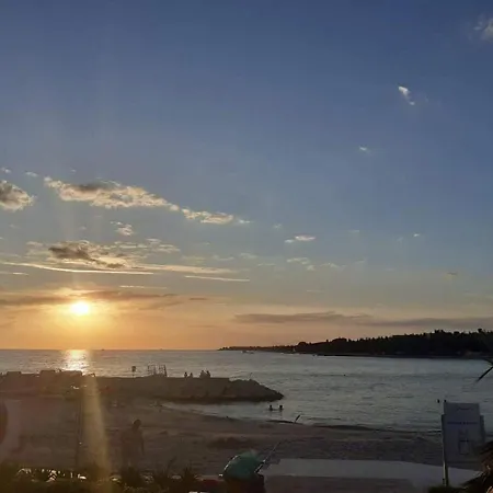 Apartment Mimi With Sea View Poreč